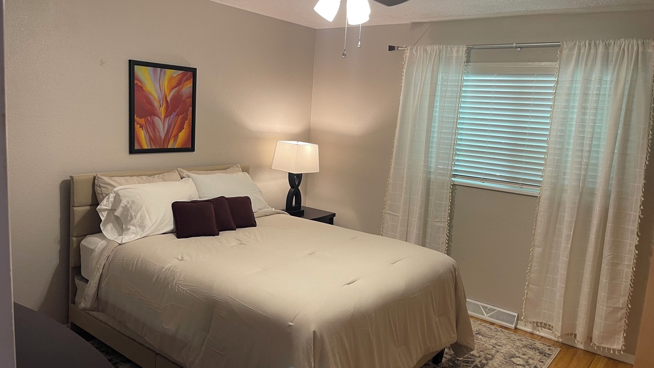 Photo of Bedroom in Northeast Heights
