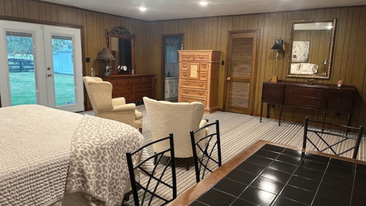 Photo of Bedroom in Giles County
