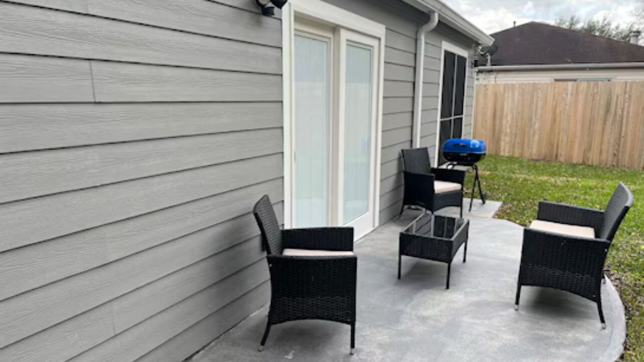 Photo of Patio Balcony in Mission Bend