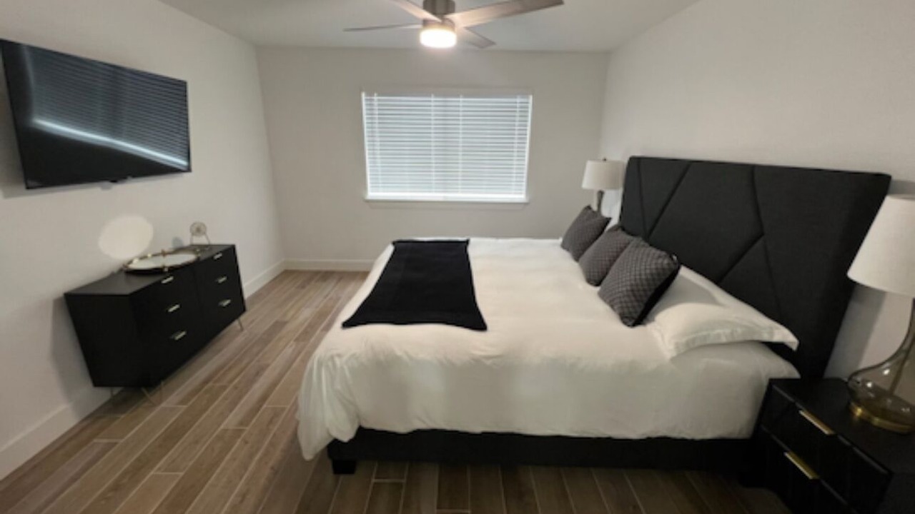 Photo of Bedroom in Mission Bend