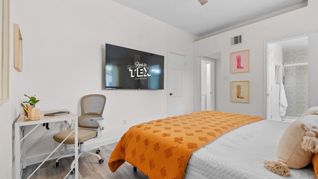 Photo of Bedroom in Leander