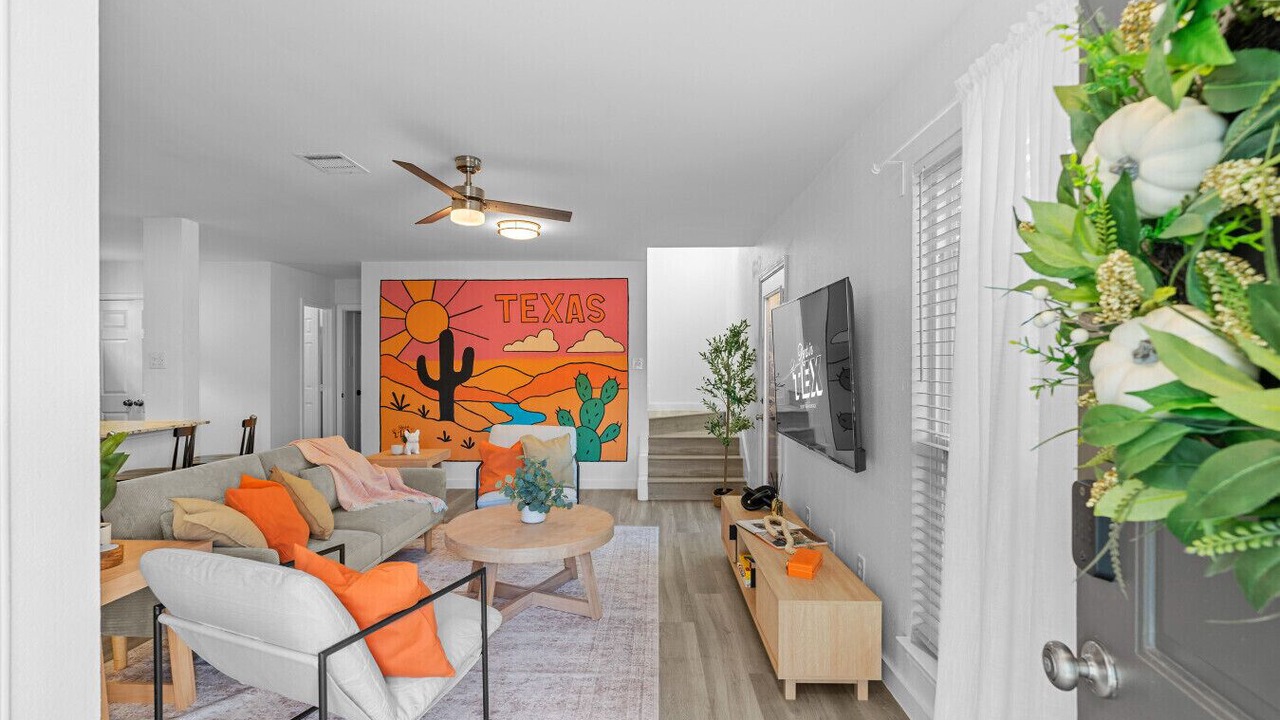 Photo of Livingroom in Leander