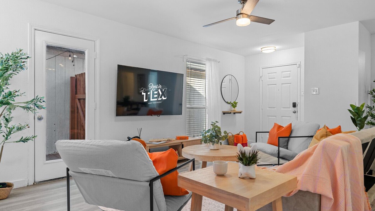 Photo of Livingroom in Leander