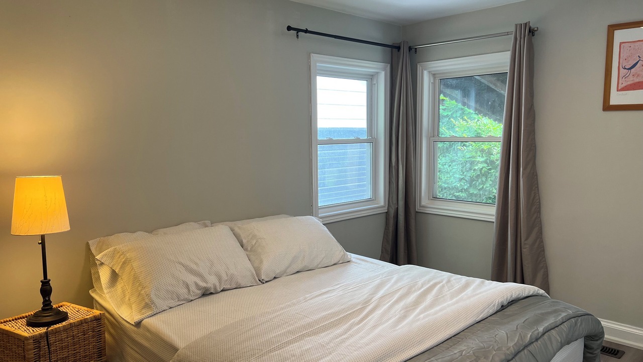 Photo of Bedroom in Oakville