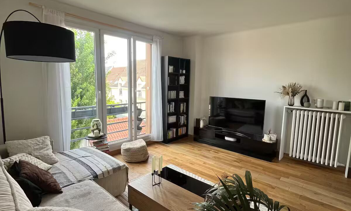 Photo of Livingroom in Colombes