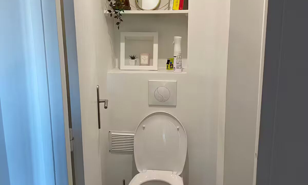 Photo of Bathroom in Colombes