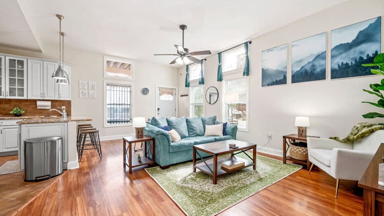 Photo of Livingroom in Shadyside