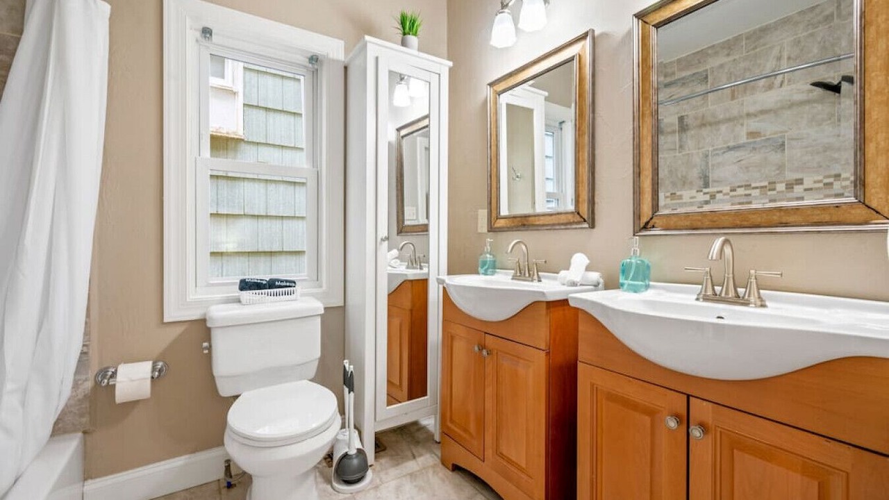 Photo of Bathroom in Shadyside
