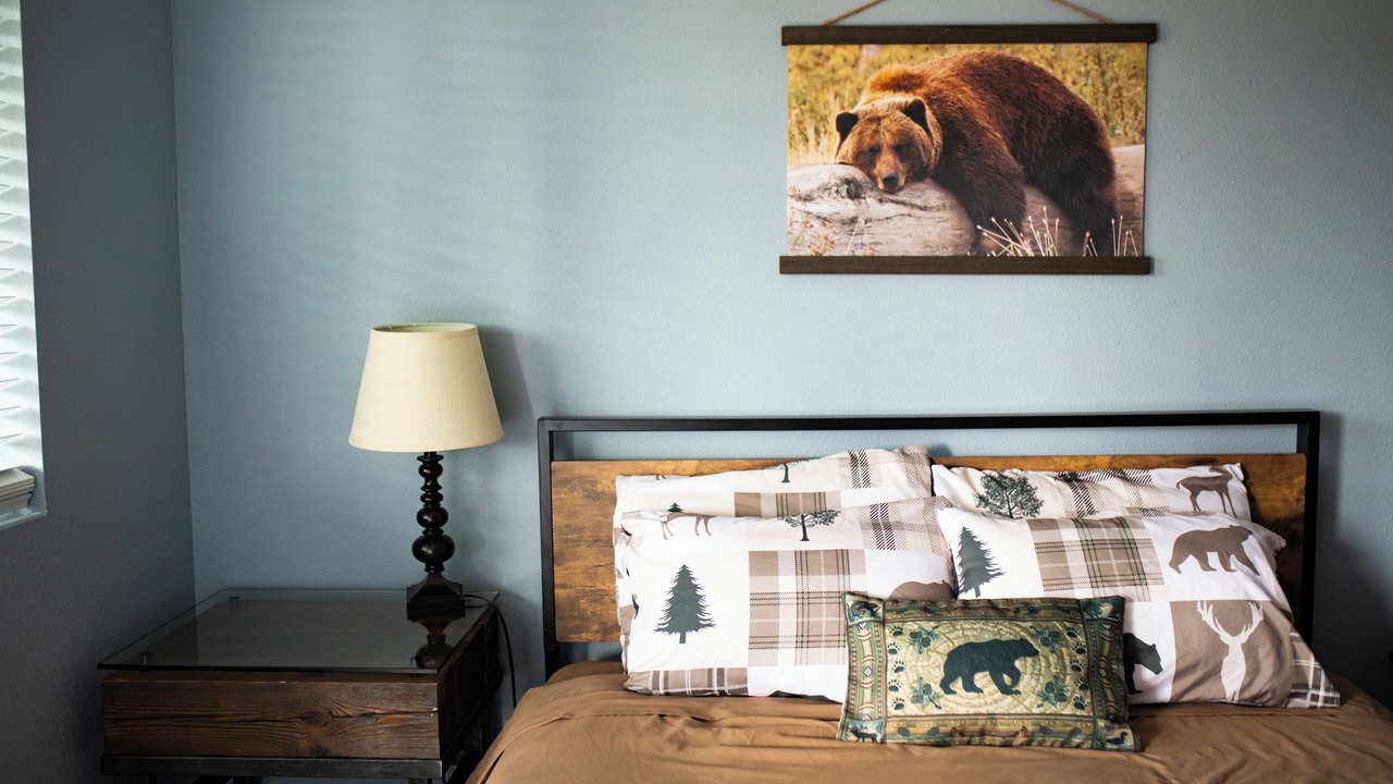 Photo of Bedroom in Roseburg
