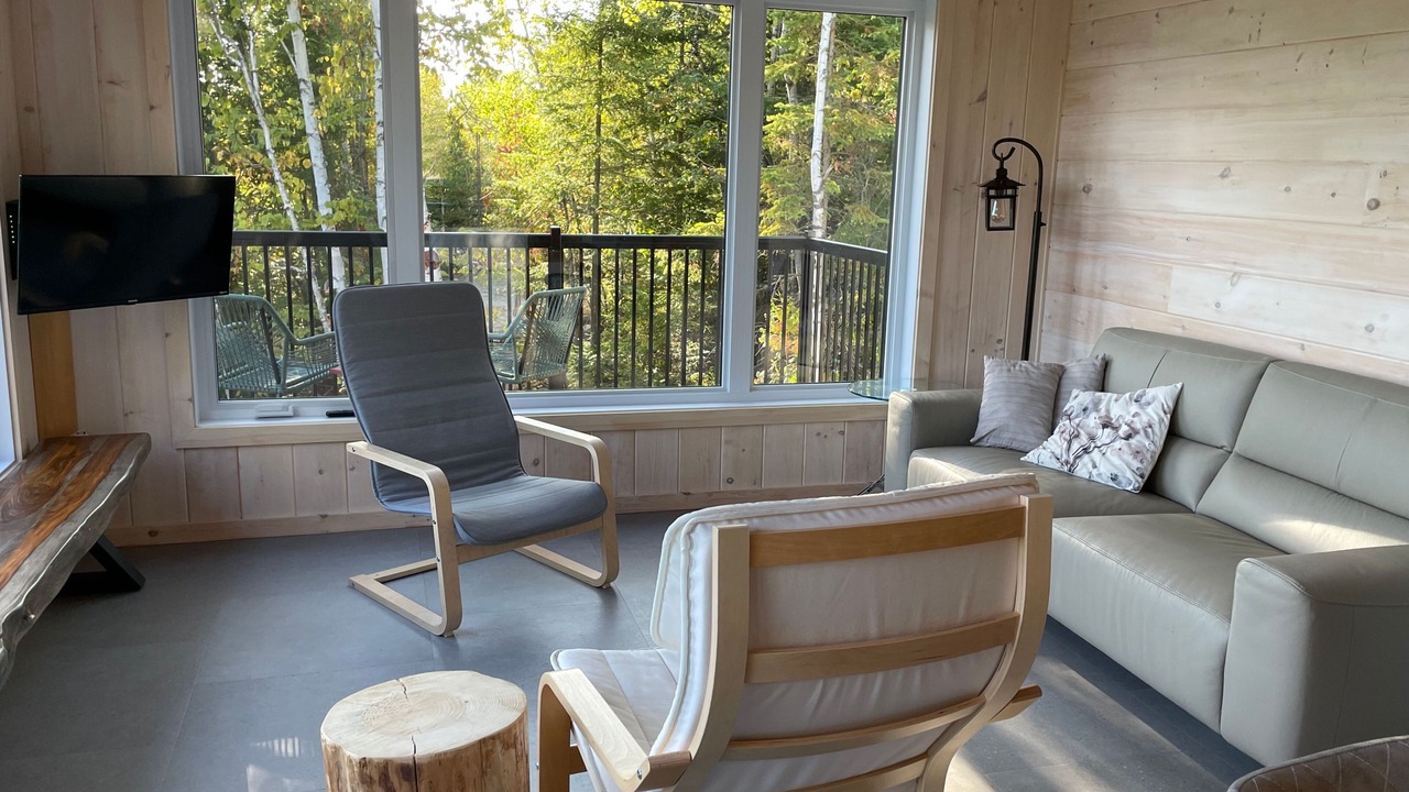 Photo of Livingroom in Saint-Henri-de-Taillon