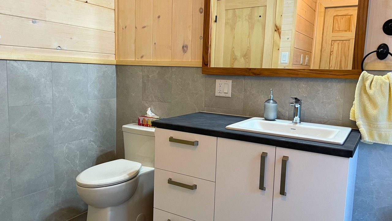 Photo of Bathroom in Saint-Henri-de-Taillon