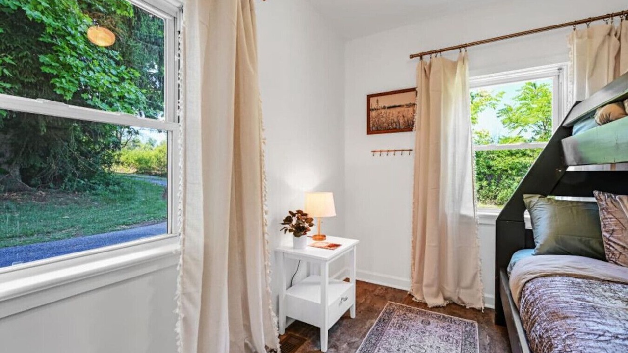 Photo of Bedroom in Parkesburg