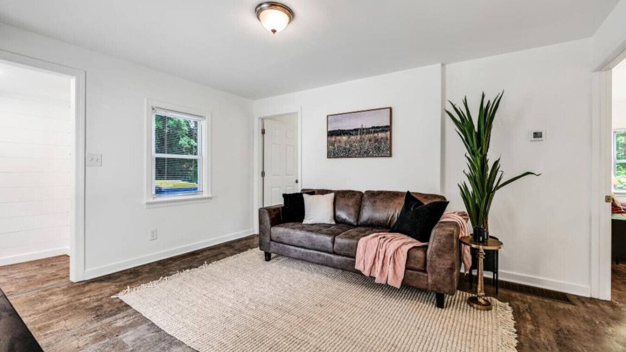 Photo of Livingroom in Parkesburg