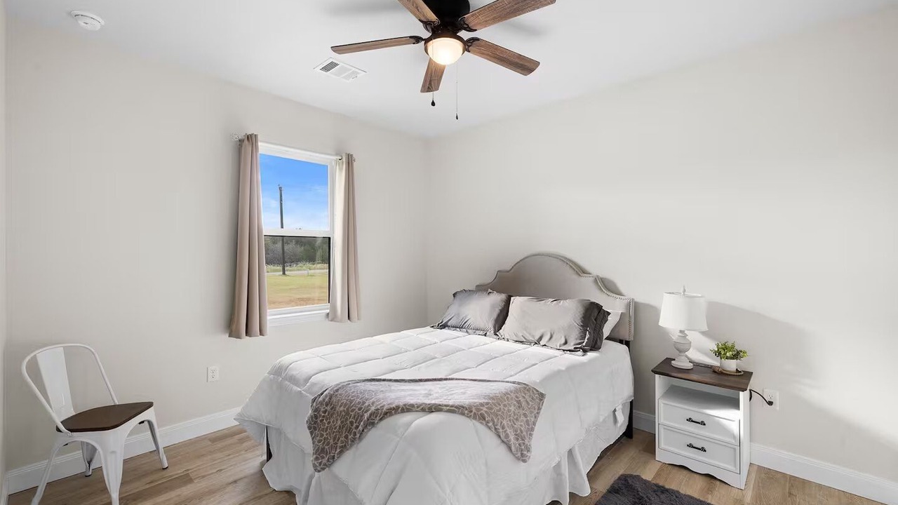 Photo of Bedroom in Giddings