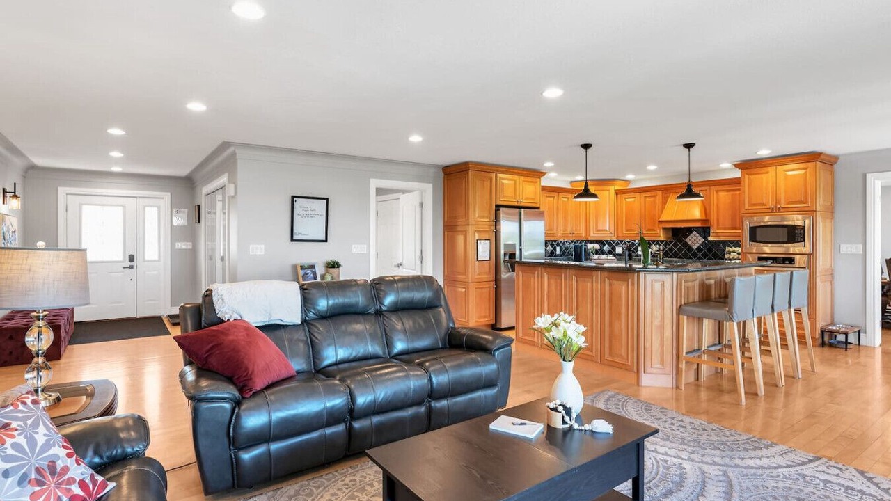 Photo of Livingroom in Wiarton
