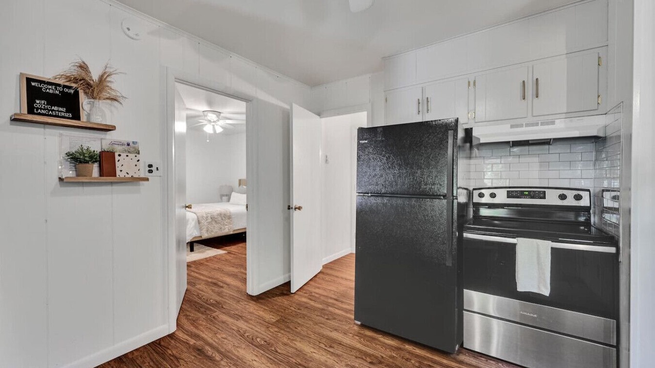 Photo of Bedroom in Gap