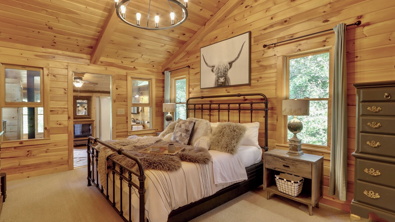 Photo of Bedroom in My Mountain