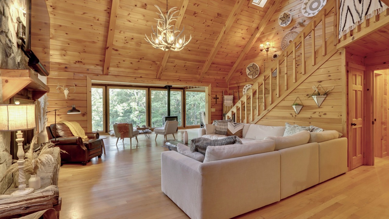 Photo of Livingroom in My Mountain