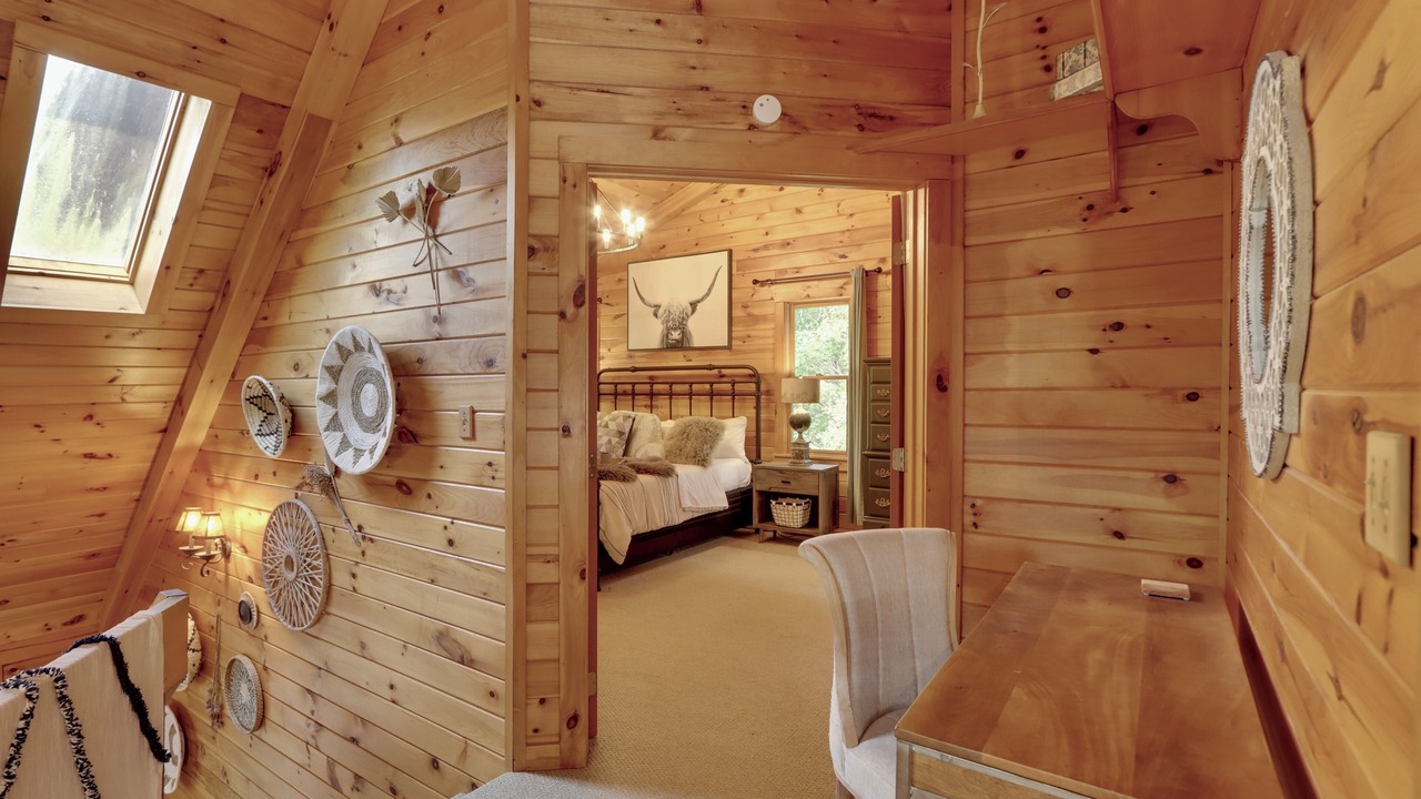 Photo of Bedroom in My Mountain