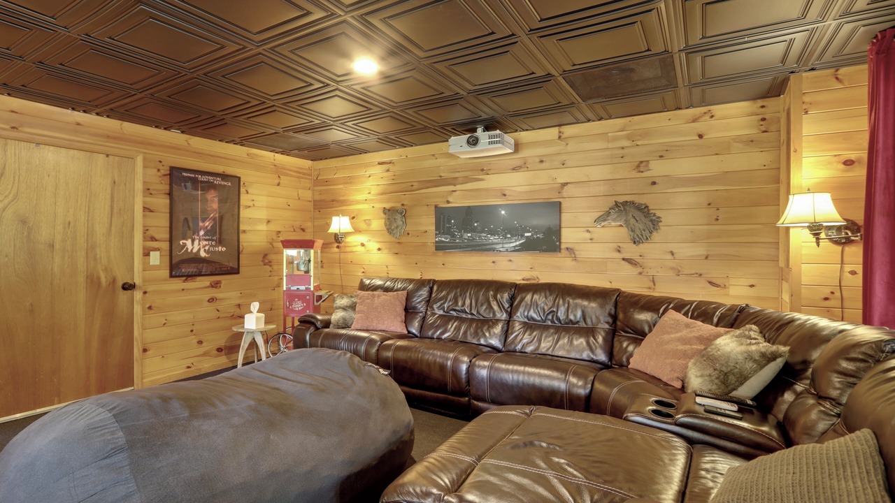 Photo of Livingroom in My Mountain