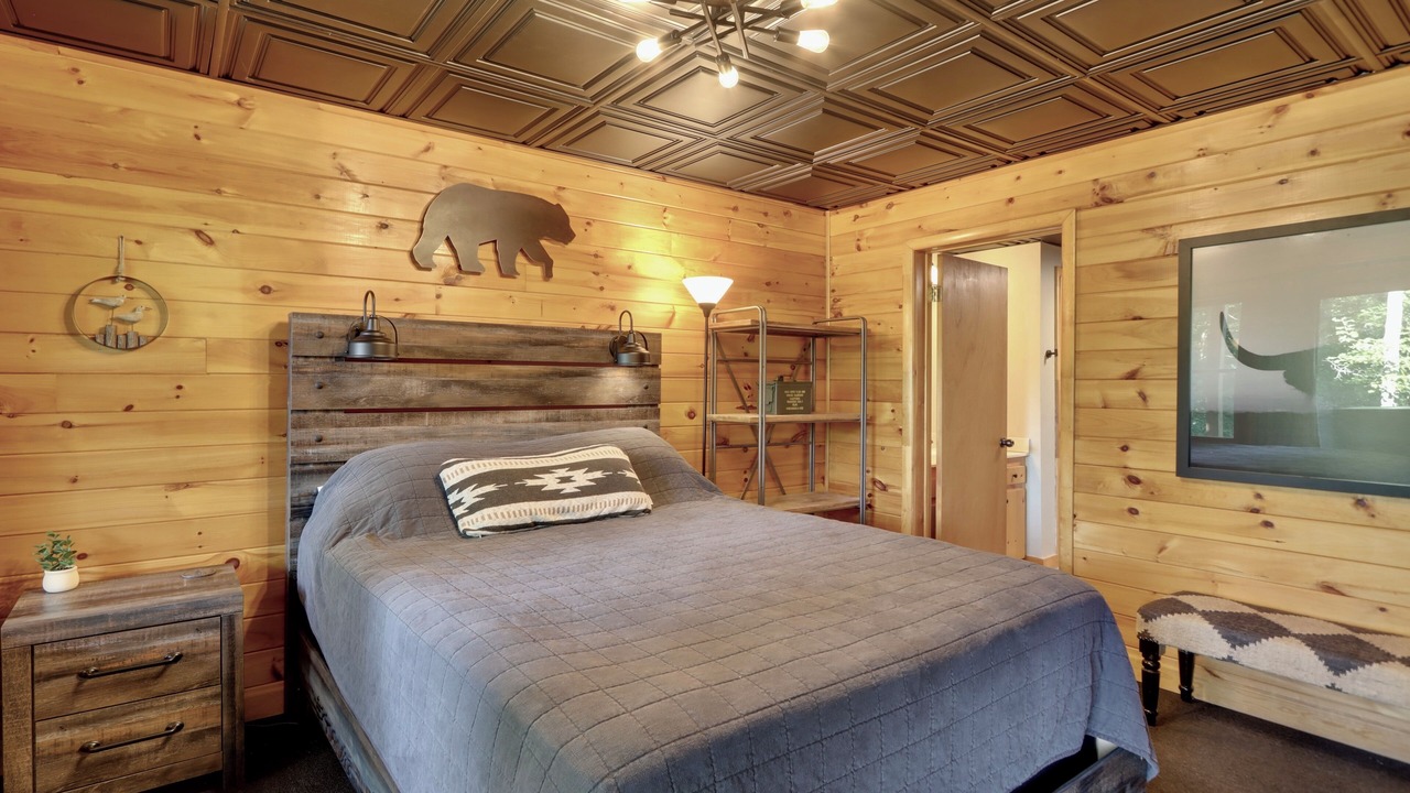 Photo of Bedroom in My Mountain