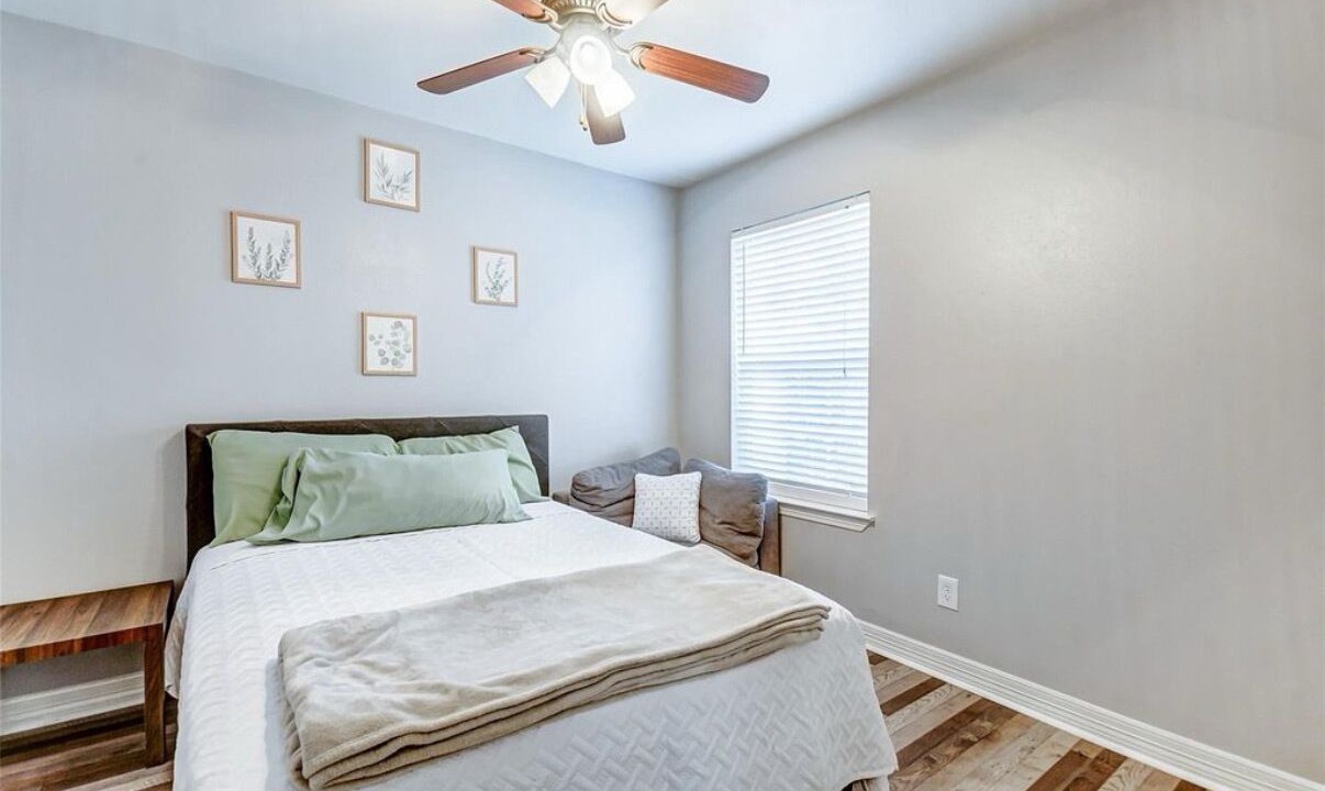 Photo of Bedroom in South Central Houston