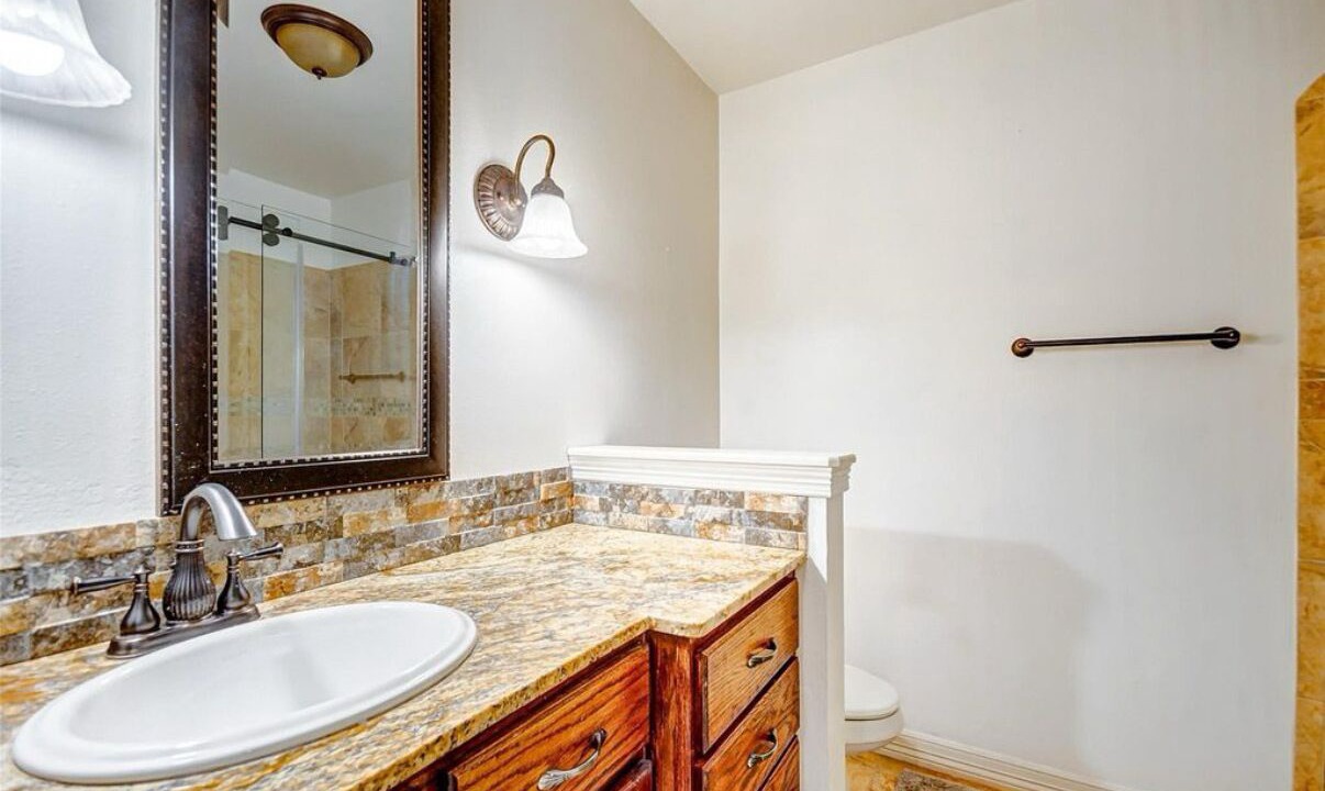 Photo of Bathroom in South Central Houston