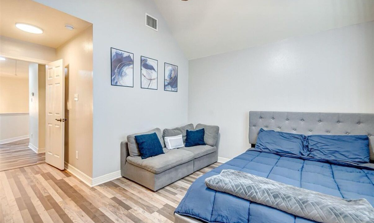 Photo of Bedroom in South Central Houston