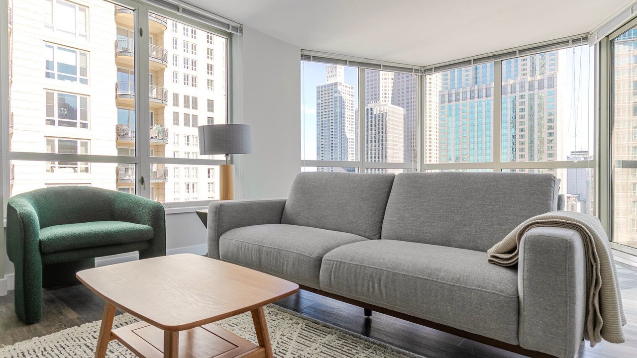 Photo of Livingroom in Rush and Division