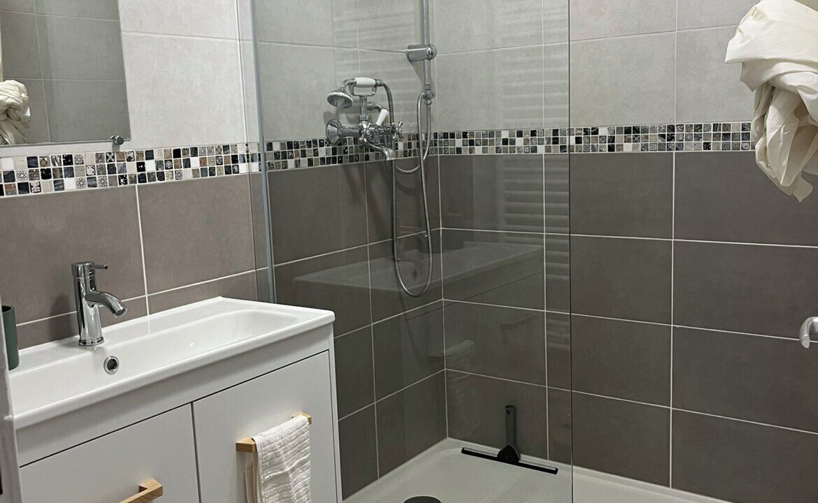Photo of Bathroom in Leuglay
