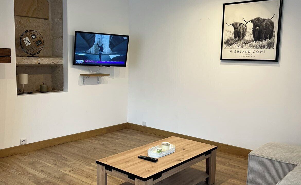 Photo of Livingroom in Leuglay