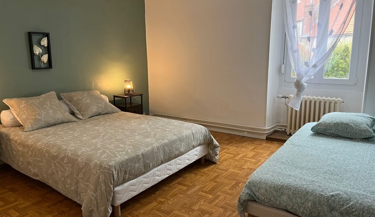 Photo of Bedroom in Leuglay