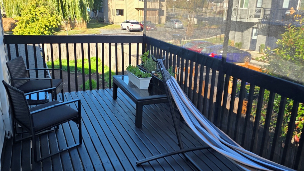 Photo of Patio Balcony in Roosevelt