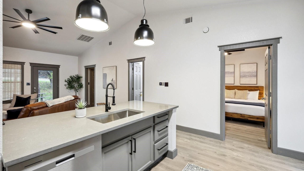 Photo of Bedroom in Graford