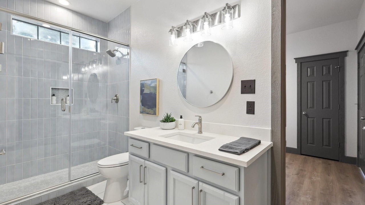 Photo of Bathroom in Graford