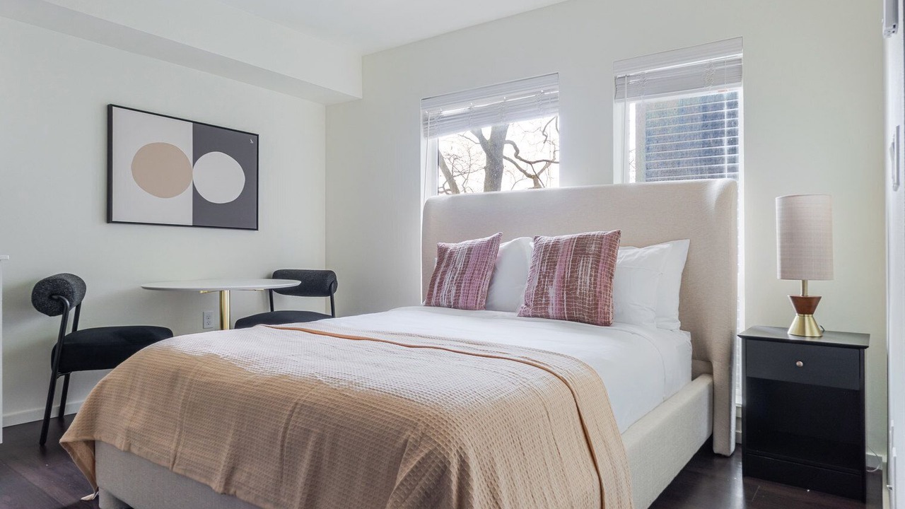 Photo of Bedroom in University District