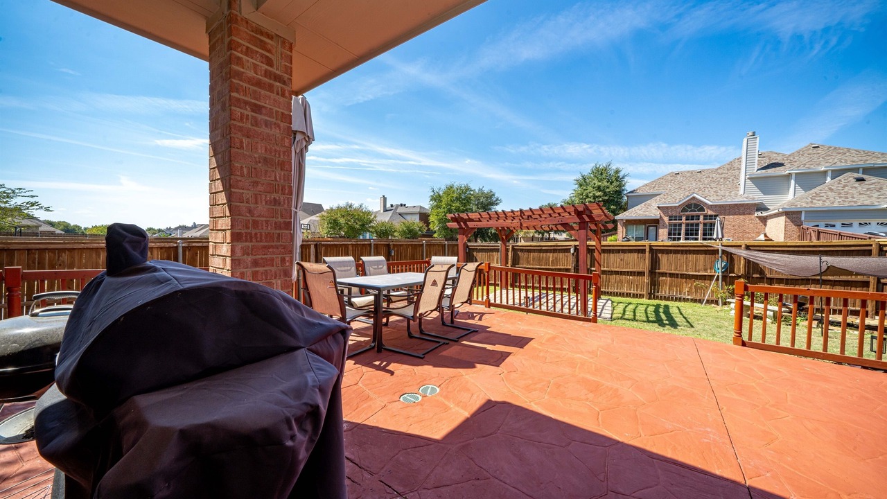 Photo of Outdoor in Red Oak