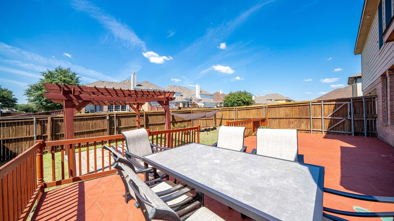 Photo of Outdoor in Red Oak