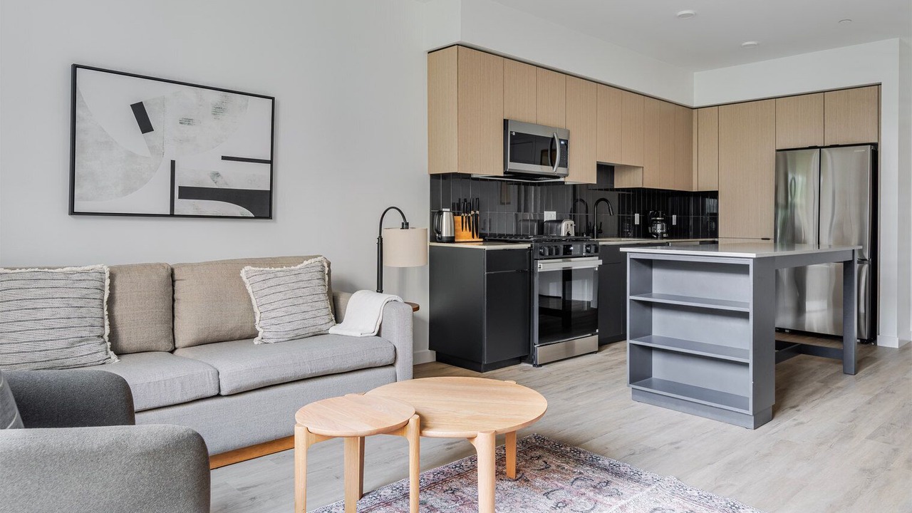 Photo of Livingroom in Newhall