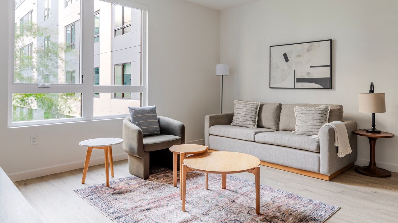 Photo of Livingroom in Newhall