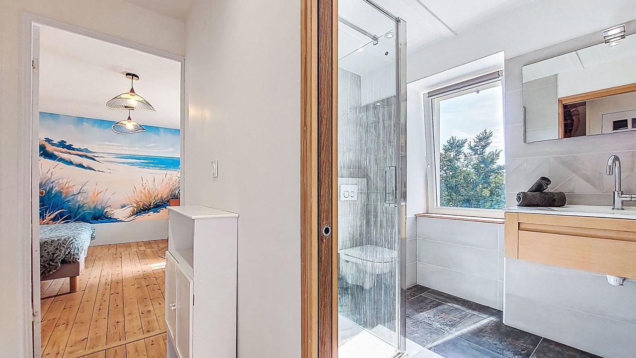 Photo of Bathroom in Cleden-Cap-Sizun