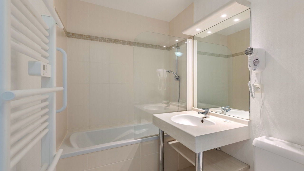 Photo of Bathroom in Plougonvelin