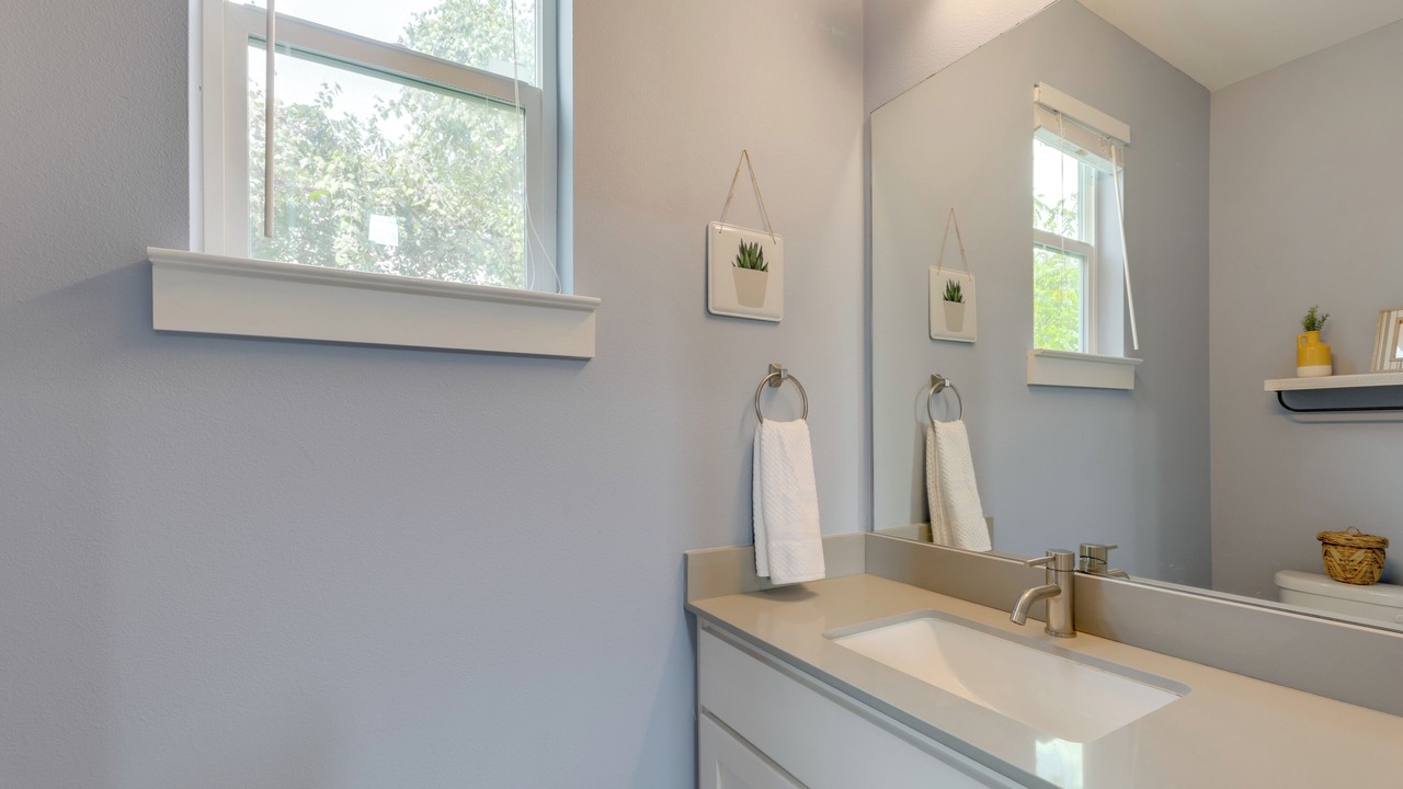 Photo of Bathroom in St. John - Coronado Hills