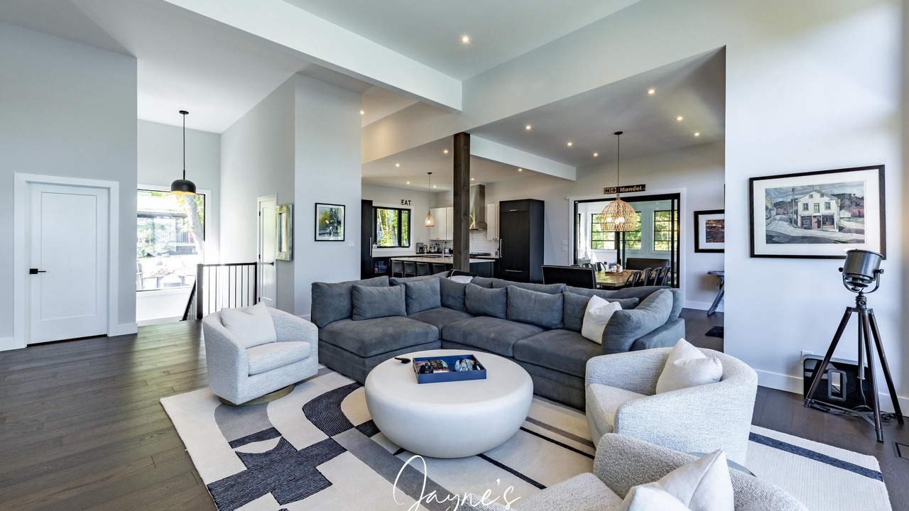 Photo of Bedroom in Muskoka Lakes