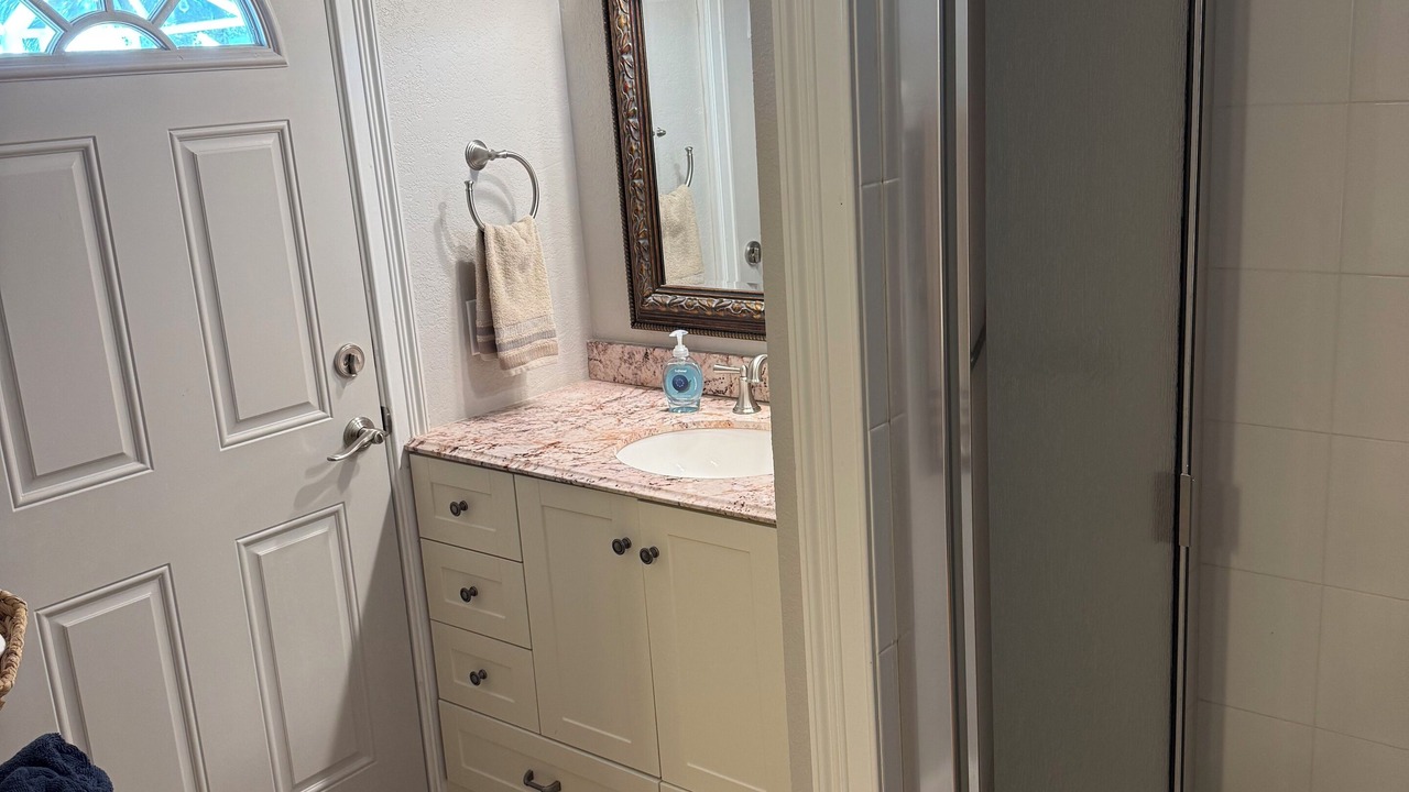 Photo of Bathroom in Gulf Cove
