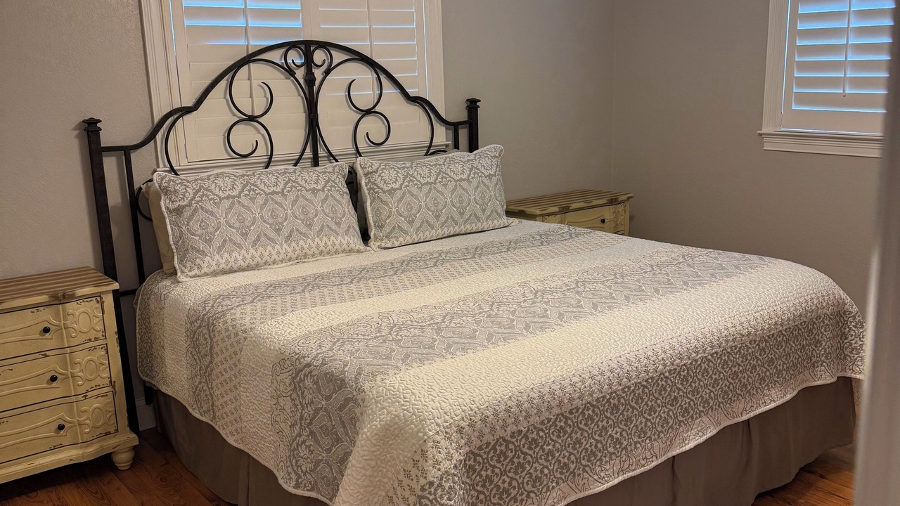 Photo of Bedroom in Gulf Cove