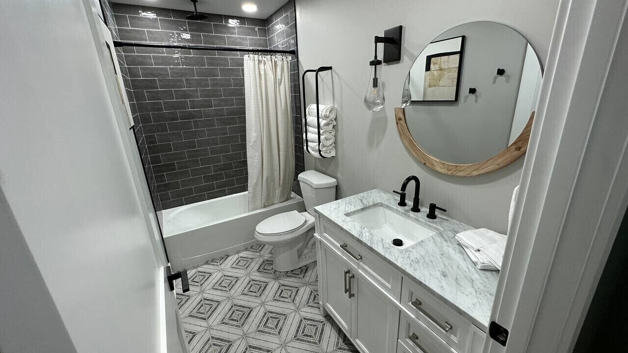 Photo of Bathroom in Downtown Columbus