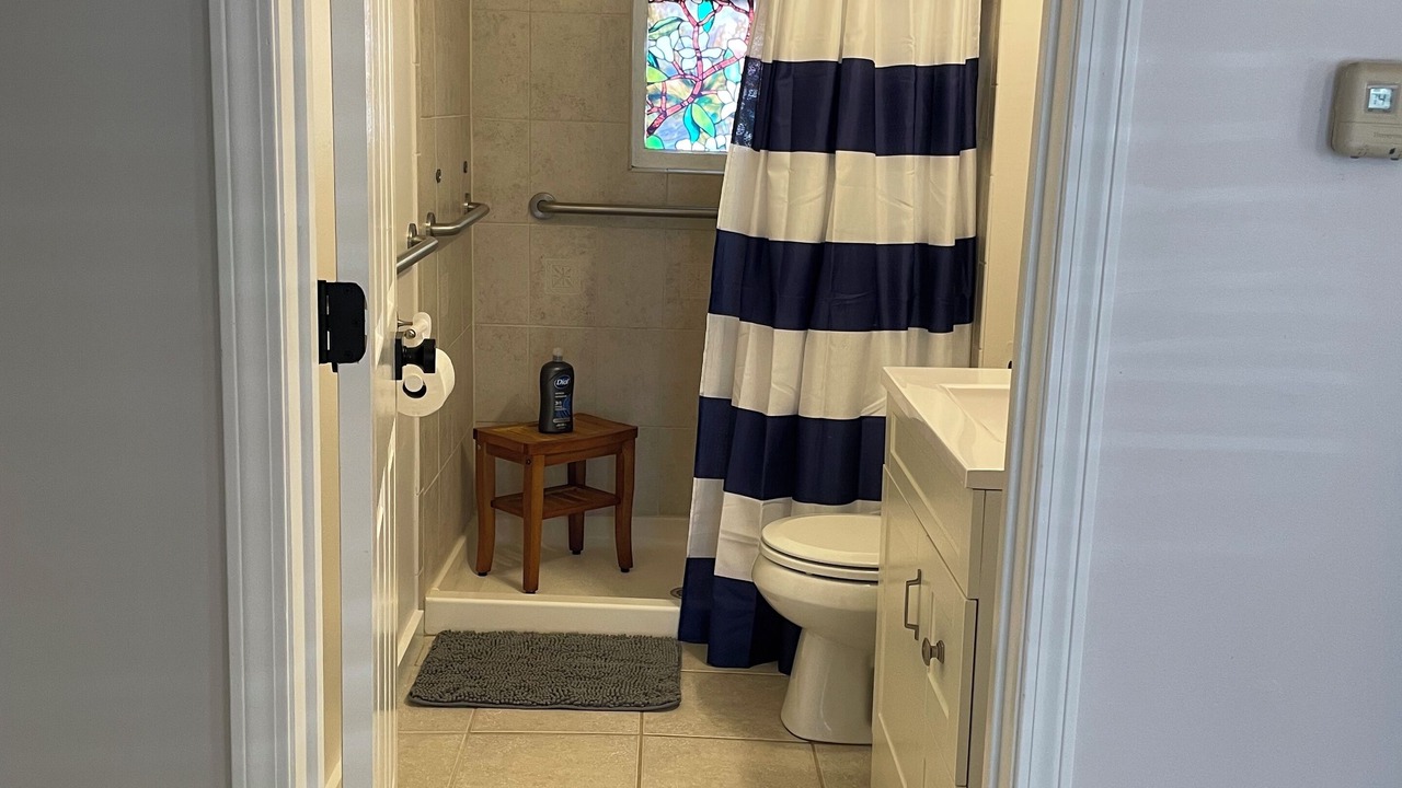 Photo of Bathroom in Baldwin City