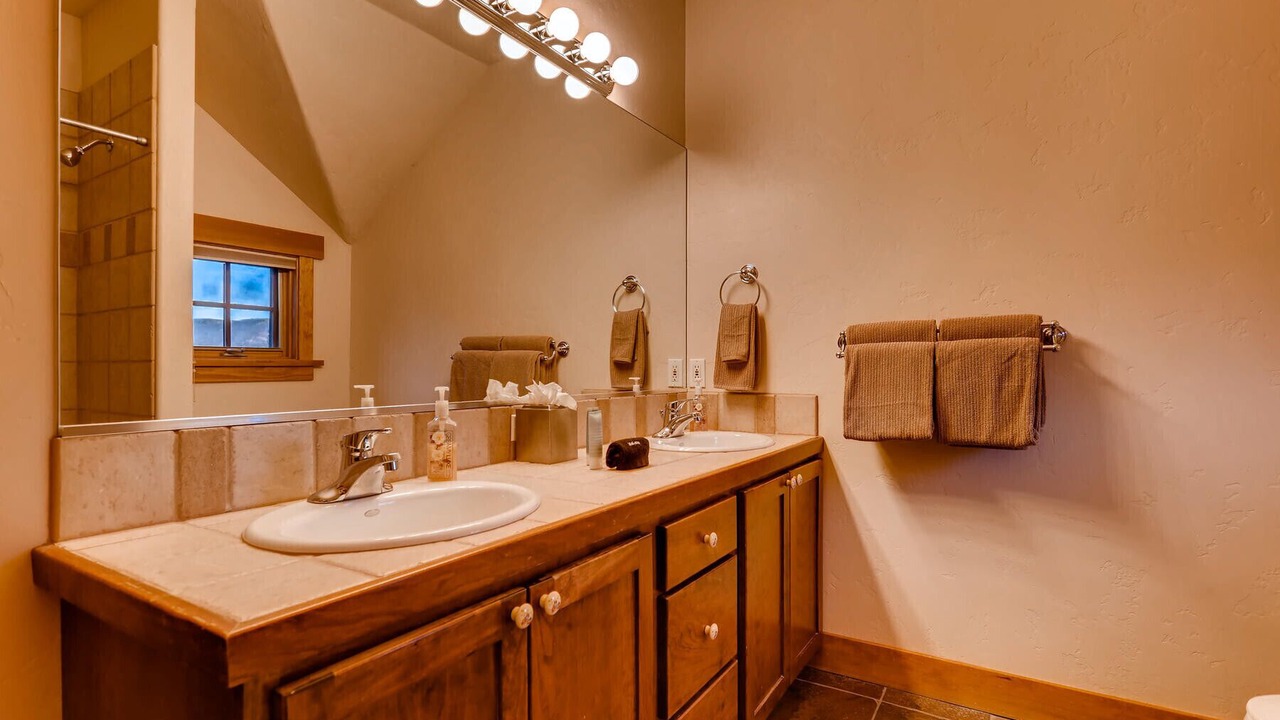Photo of Bathroom in Breckenridge Heights