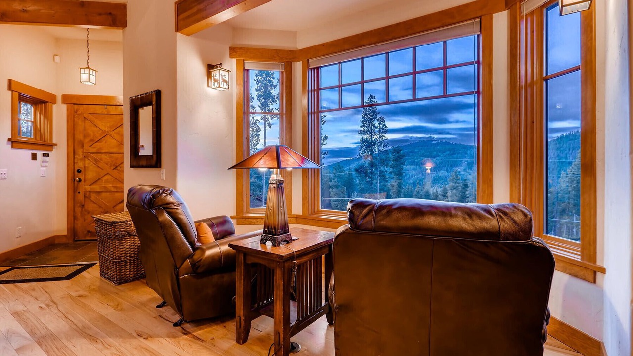 Photo of Livingroom in Breckenridge Heights